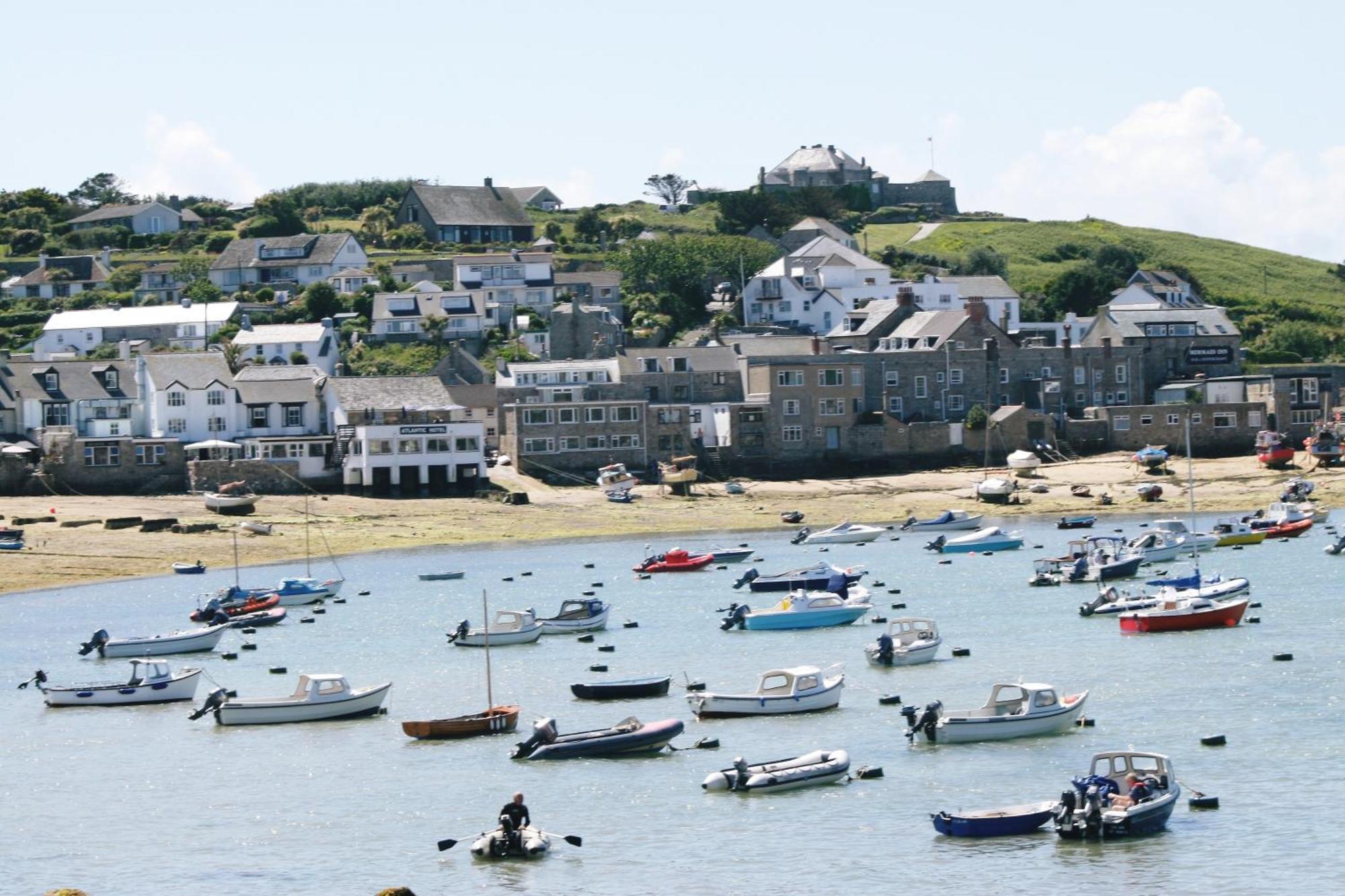 Отель The Atlantic Hugh Town Экстерьер фото